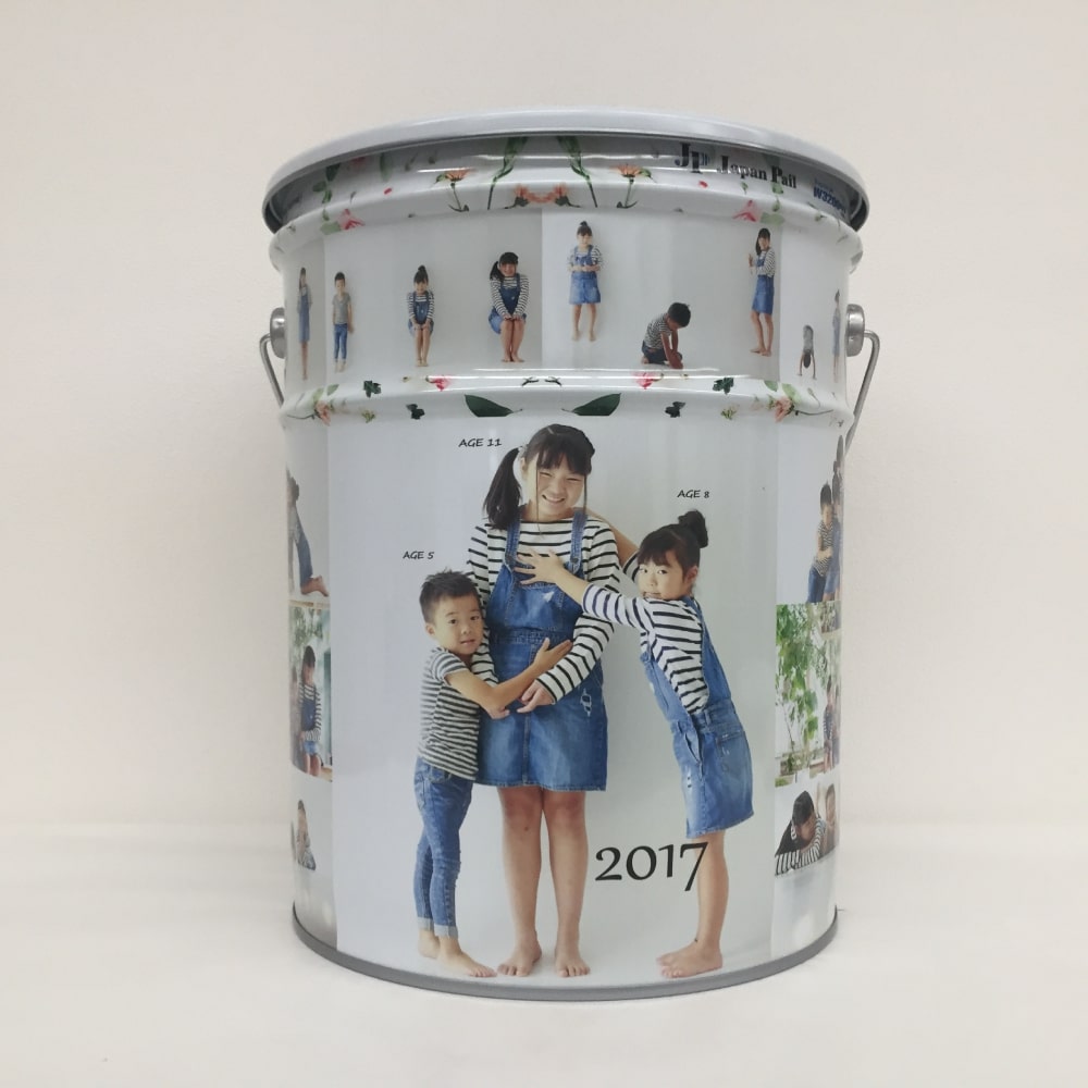 家族写真ペール缶